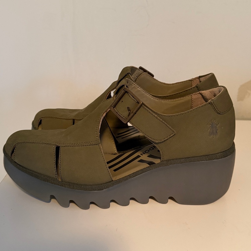 Fly London BURI481FLY Wedge Sandals in Olive Green Womens size 42/11-11.5 - Picture 3 of 13